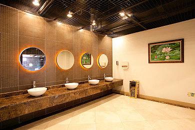 《原子之心》3周内玩家数破500万 多亏骚冰箱和姐妹花